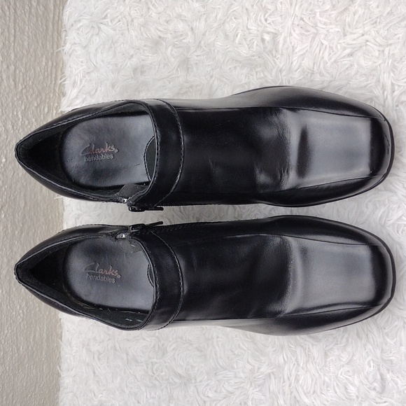 Clarks Bendables Black Leather Square Toe Side Zip Mid Blocked Heel Bootie Shoe - Picture 4 of 16